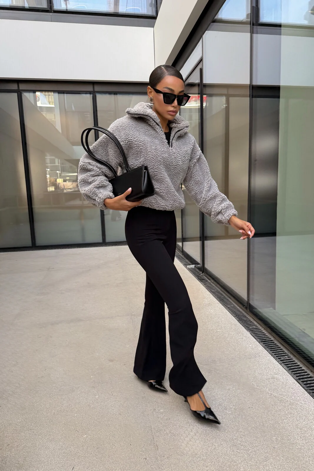 CAMISOLA CINZA EM PELO - Image 10