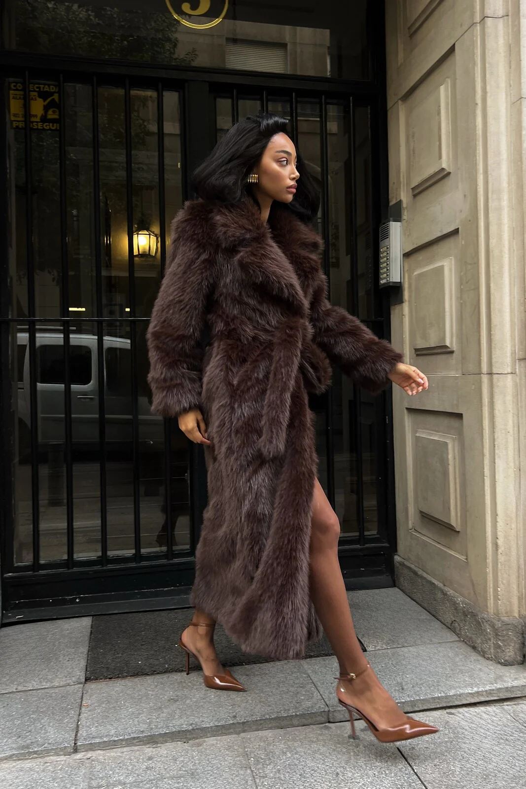 CASACO COMPRIDO DE PELO CASTANHO - Image 7