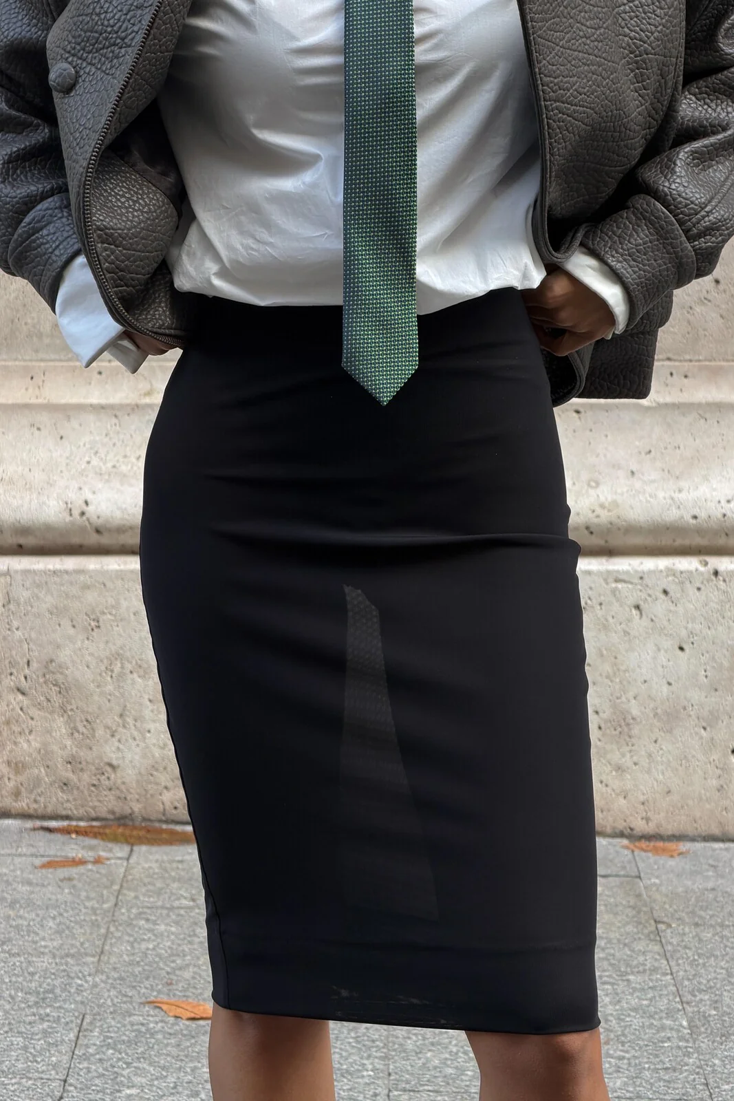 SAIA LÁPIS PRETA TULE - Image 13