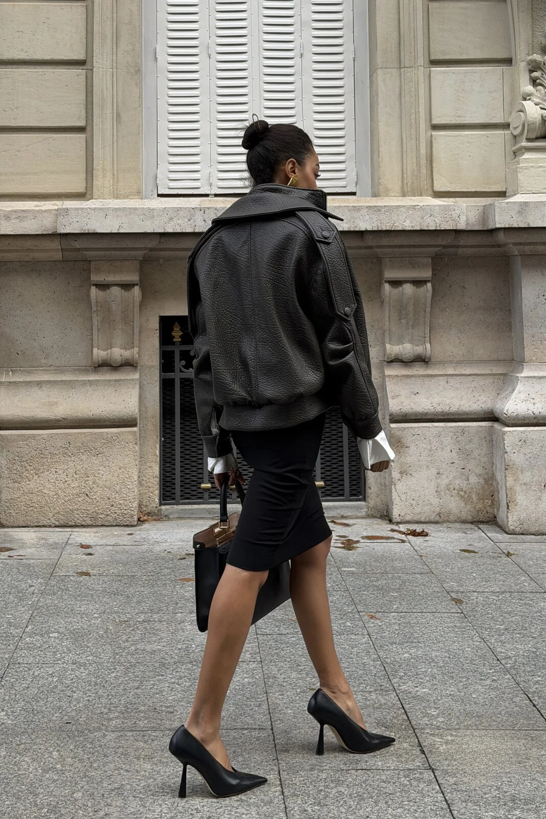 SAIA LÁPIS PRETA TULE - Image 4