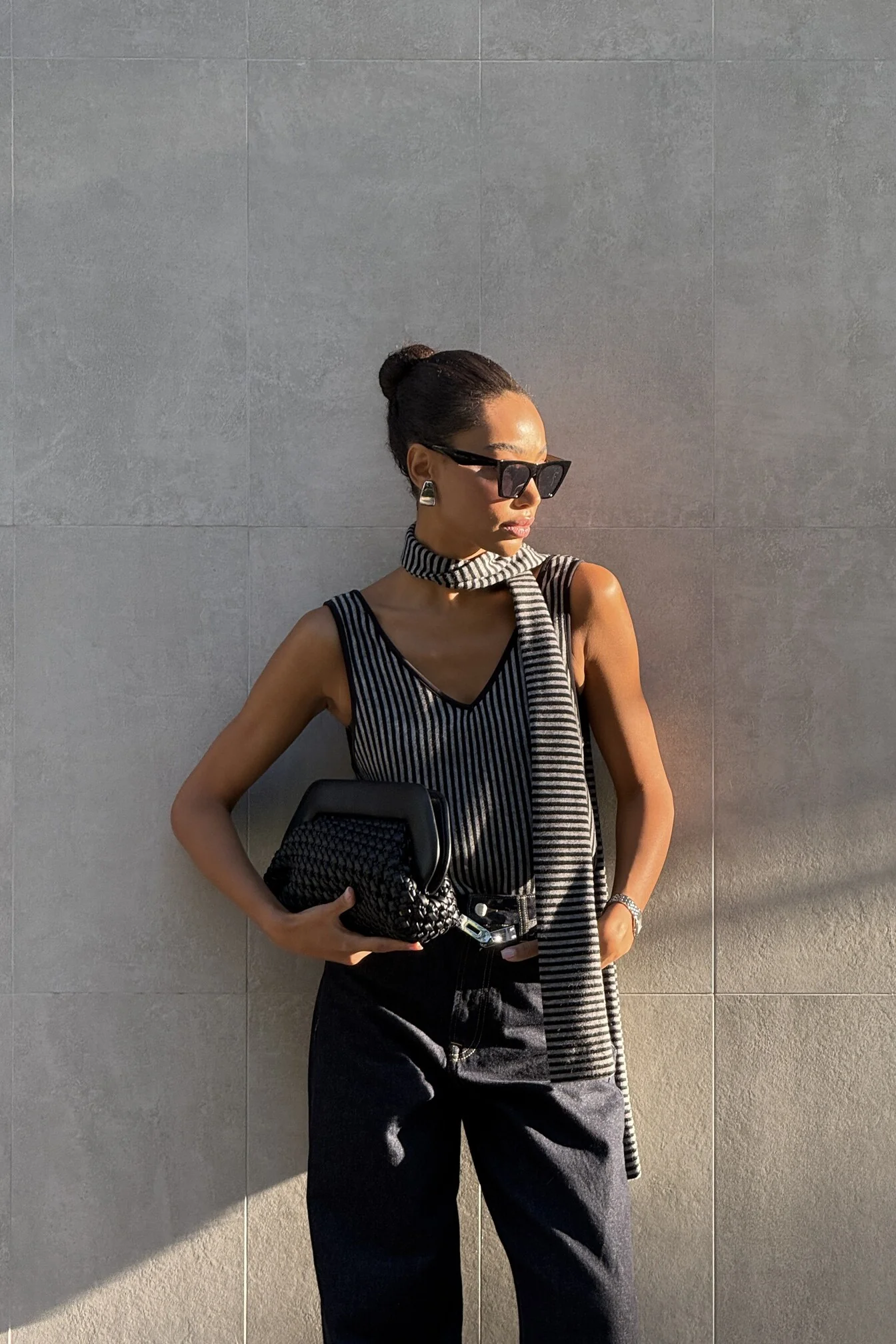 TOP CINZA RISCAS PRETAS - Image 8