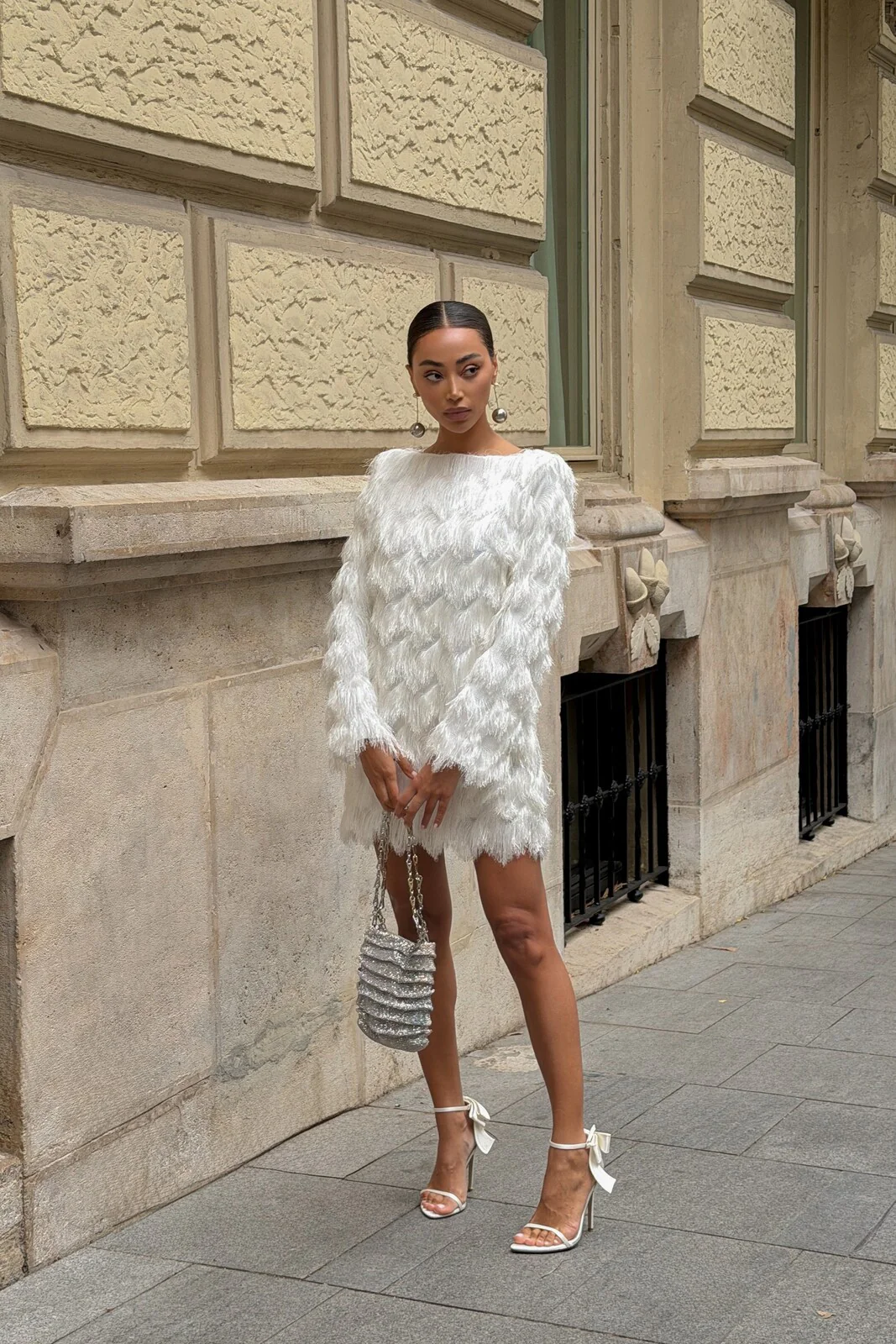 VESTIDO BRANCO DE FRANJAS CURTO - Image 8