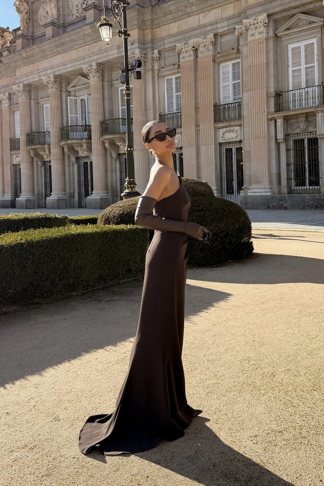 VESTIDO CASTANHO ASSIMÉTRICO - Image 12