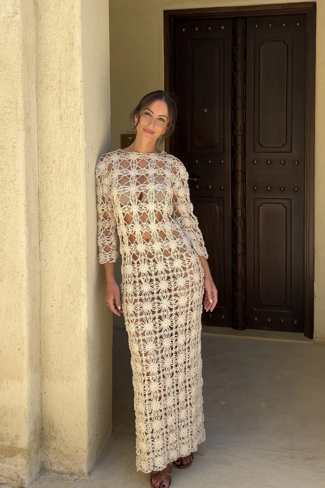 VESTIDO COMPRIDO ARTESANAL BEGE EM TRICOT FLORES - Image 6