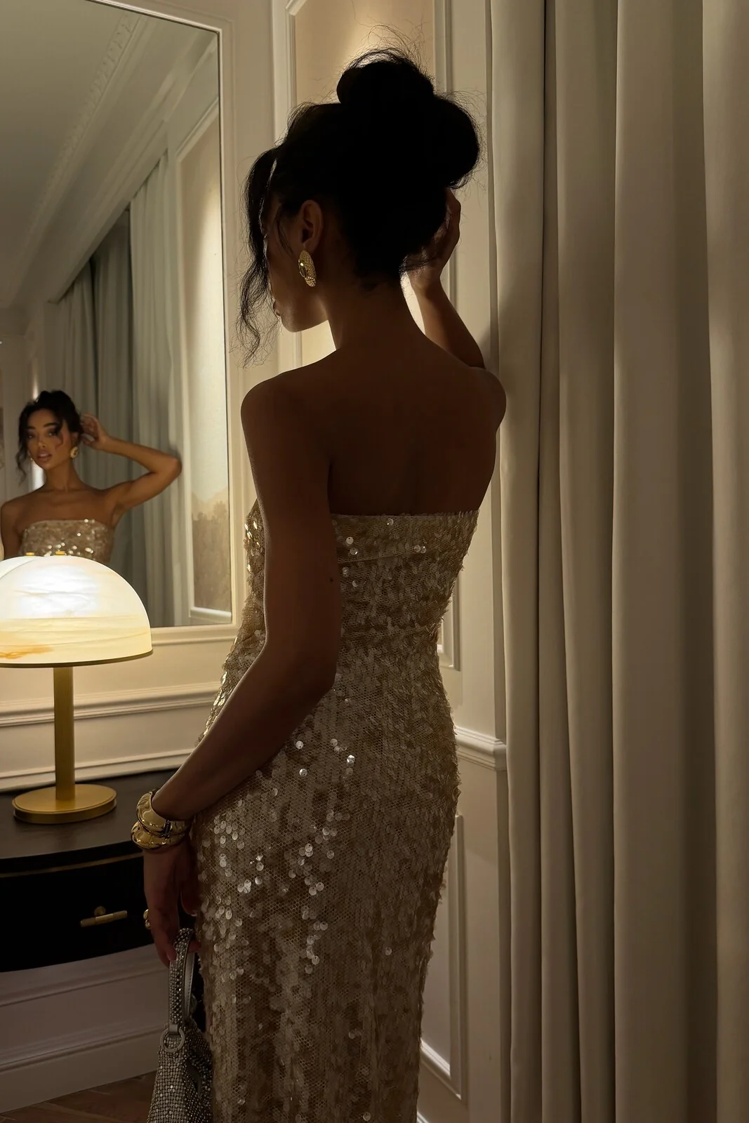 VESTIDO DOURADO DECOTE RETO - Image 6