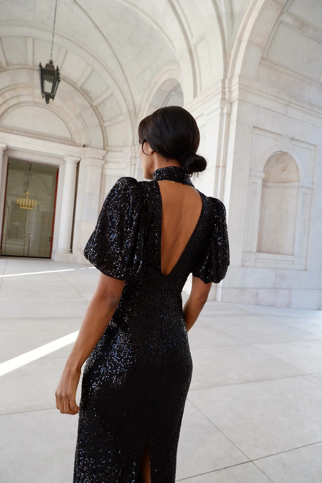 VESTIDO MIDI PRETO LANTEJOULAS COM MANGAS BUFANTES - Image 8