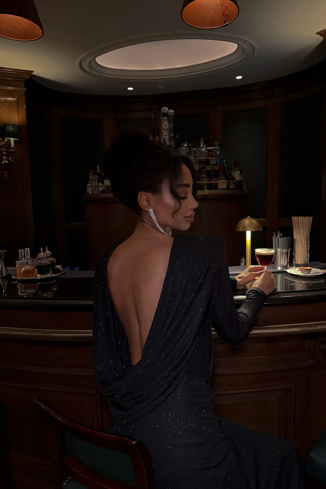 VESTIDO PRETO COSTAS DRAPEADAS - Image 6